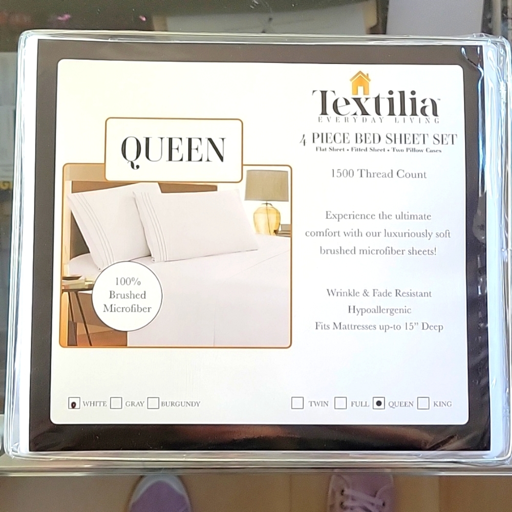Textilia 4 pc bed sheet set. Queensize. 1500 thread count. 100% brushed microfi